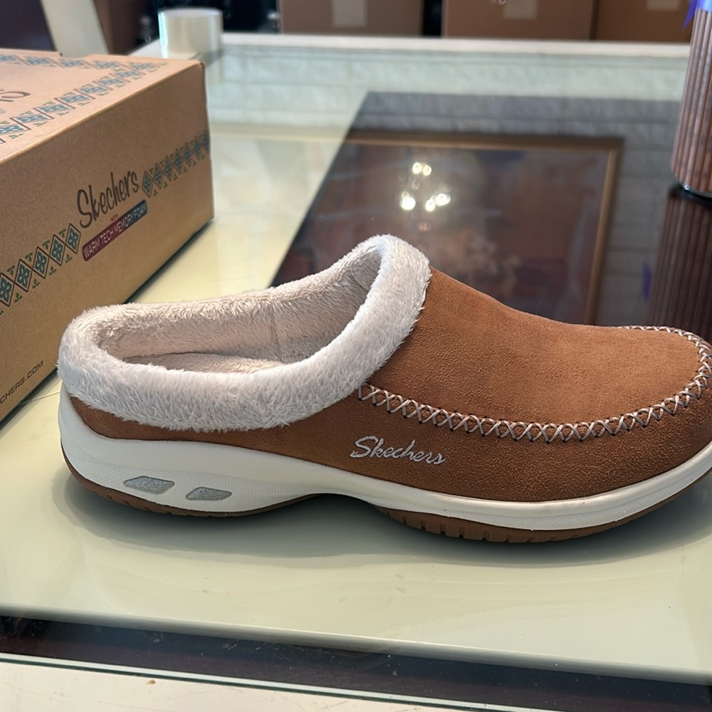 Skechers slip one